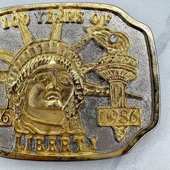 Vintage 1986 100 Years of Liberty America Belt Buckle - Picture 3 of 7